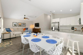 SunRise Cottage - Minutes to Downtown & Beaches